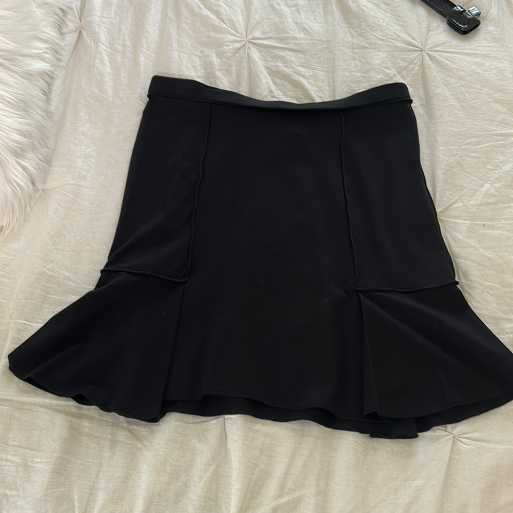 MAX STUDIO BLK FLIPPY SKIRT SZ small